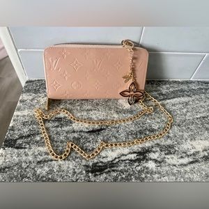 Louis Vuitton Zippy Wallet on Chain